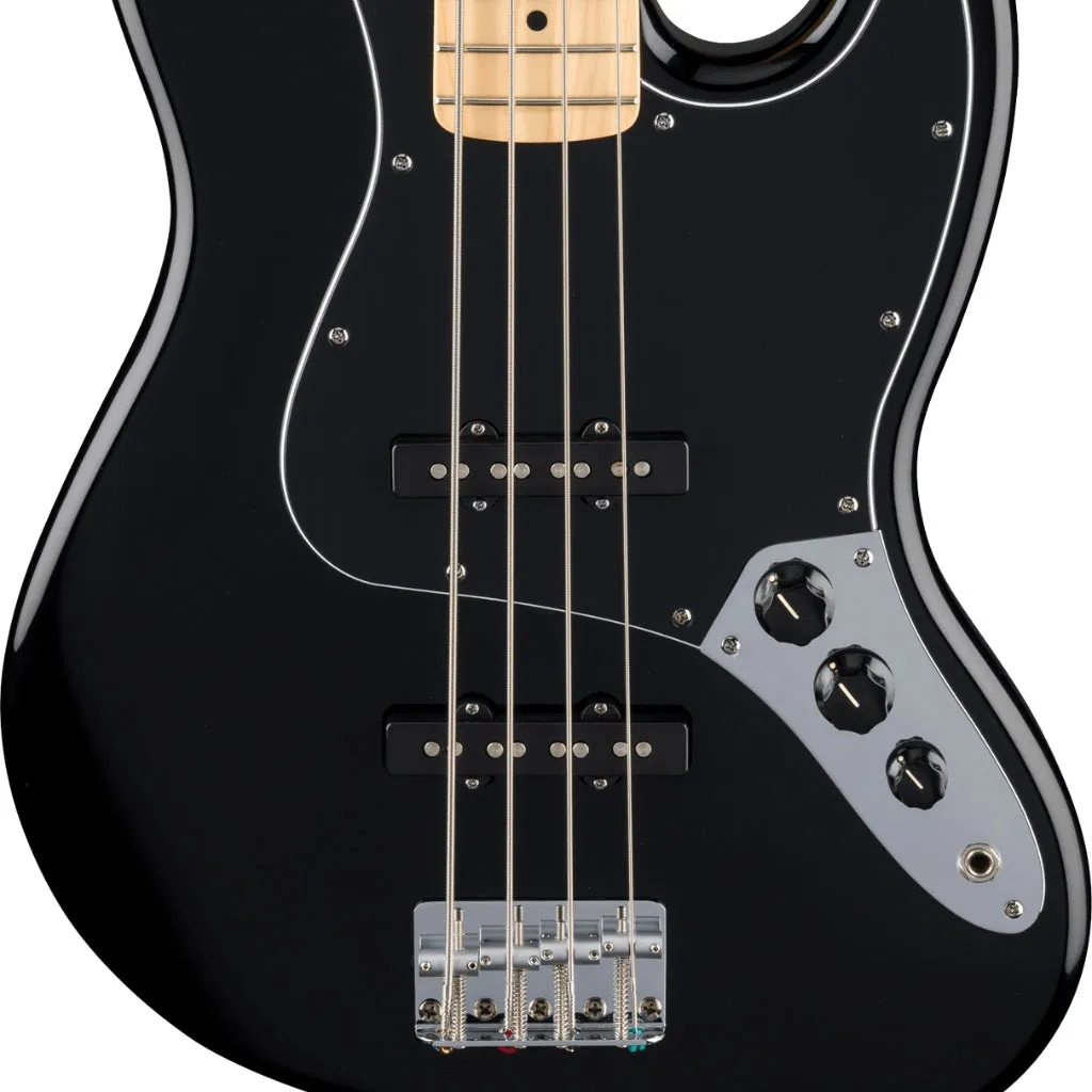 Fender Standard Jazz Bass, Maple Fingerboard - Black